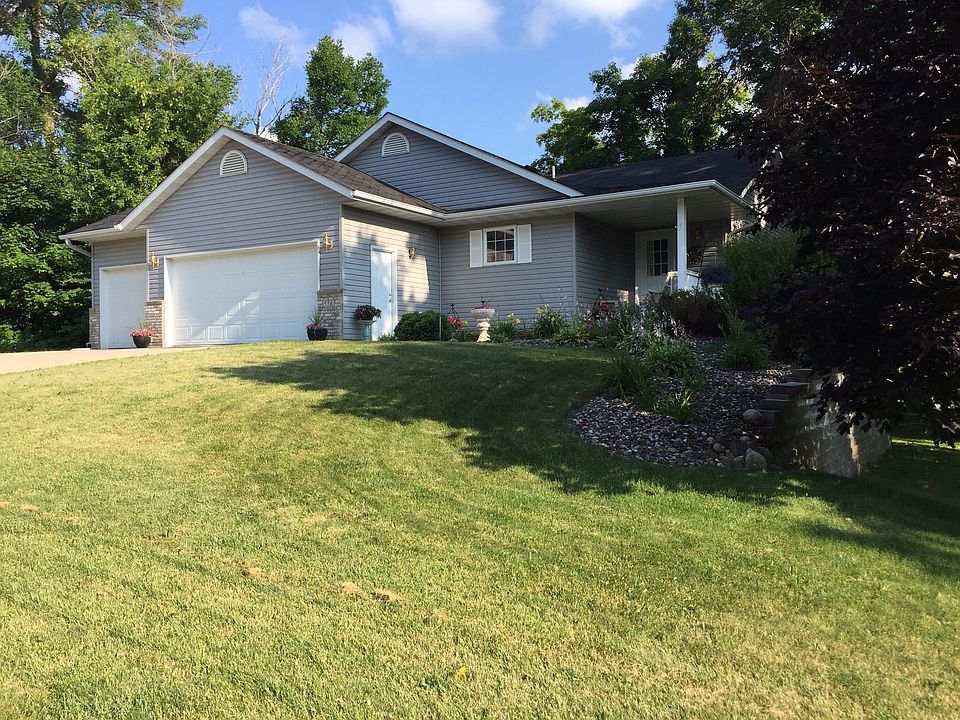 556 Forest Lane