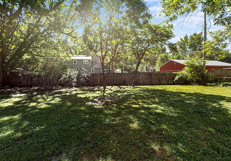 6527 W 80th St — Photo 26