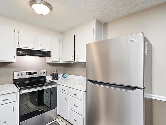5th image of 4297 Cox Dr #A