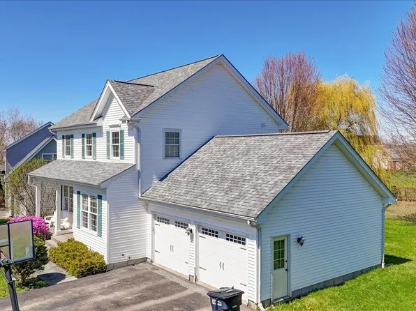 311 Brennan Woods Drive, Williston, VT 05495