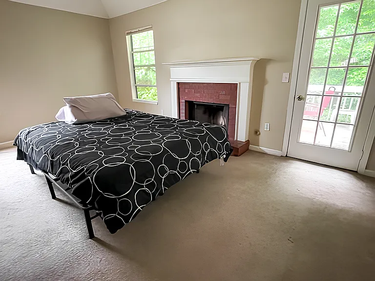Rhinehart Dr — Photo 1