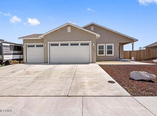 1332 Serenity Cir, Fernley, NV 89408