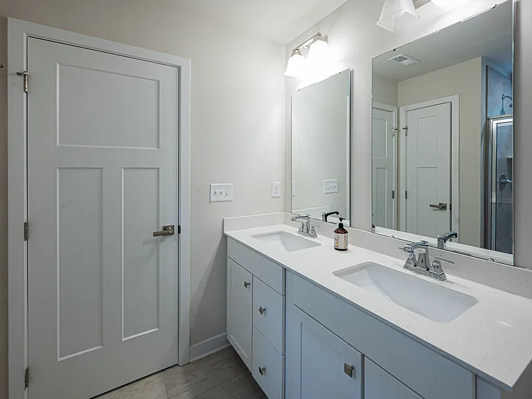 408 Serenity Cir — Photo 8