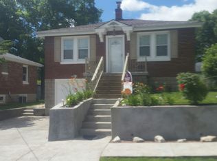 422 Jett Ave, Saint Louis, MO 63125