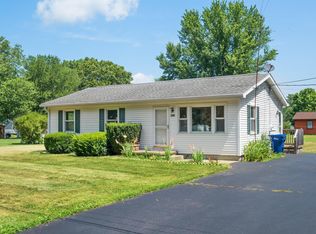 302 17th St, Grottoes, VA 24441