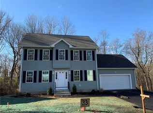 33 Liane Dr, Woonsocket, RI 02895