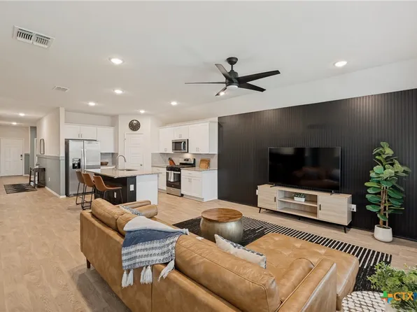 438 Kayden Point, New Braunfels, TX 78130