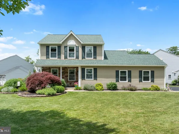 716 S Main St, Perkasie, PA 18944