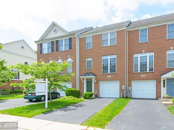 2nd image of 1570 Hallwood Ct