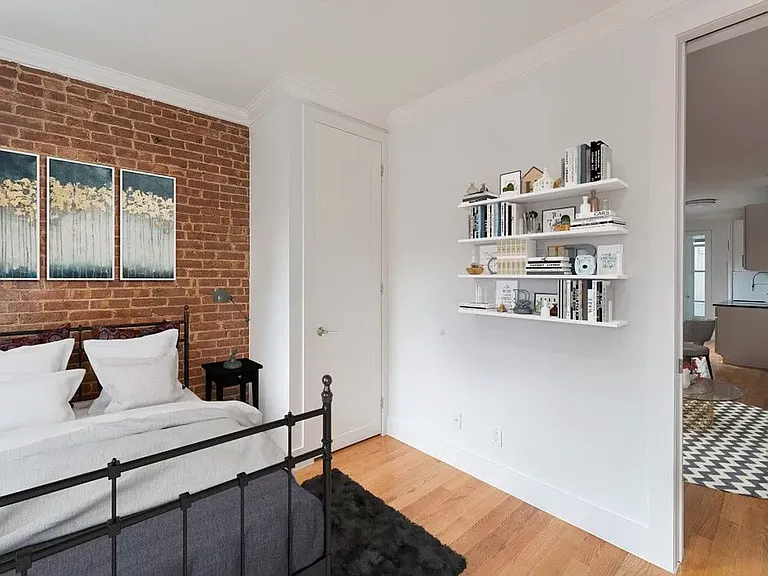 351 E 82nd St #6FE — Photo 2