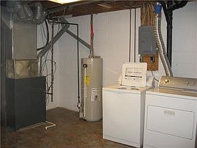3rd image of 2738 Saltergate Dr