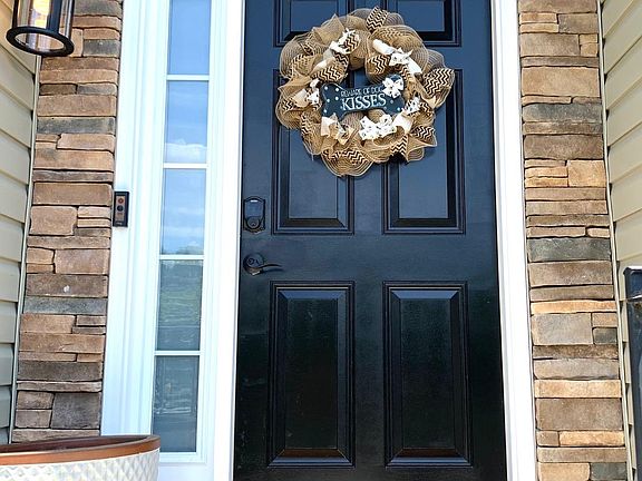 2nd image of 7311 Gardenia Lane Gln