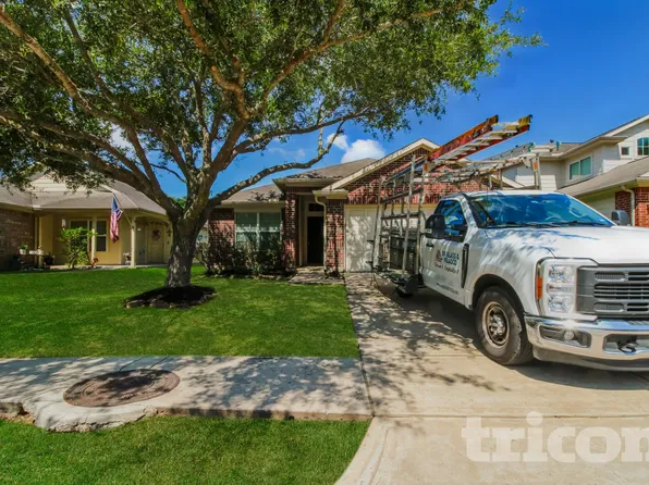 715 Pequin Rd, Crosby, TX 77532
