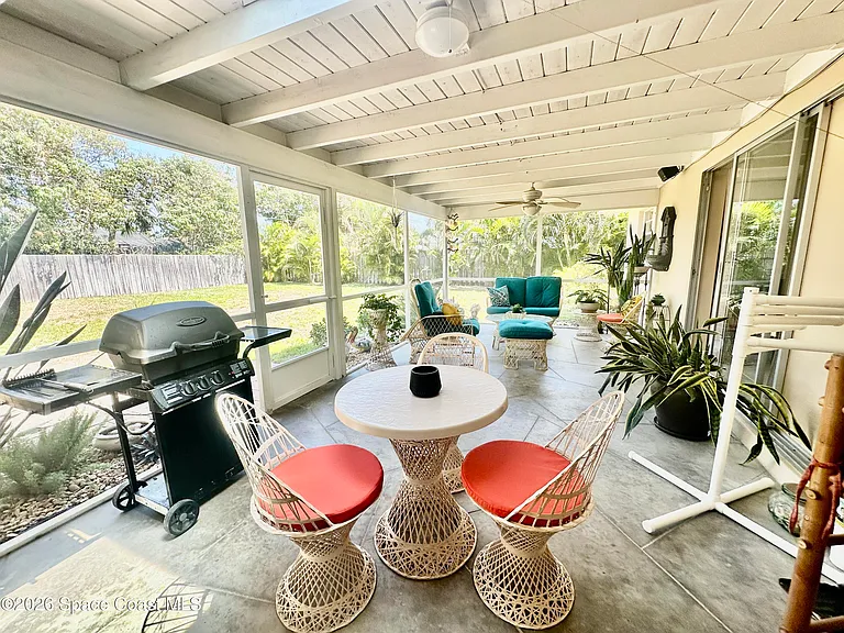 410 Surf Rd — Photo 25