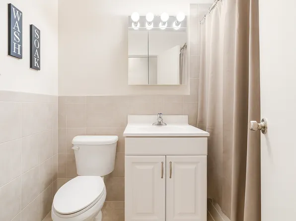 2750 Johnson Avenue image 3 of 10