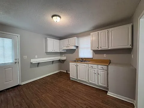 928 Blount St — Photo 7