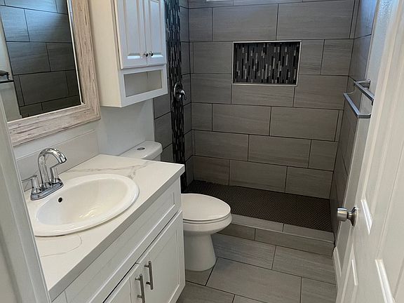 3rd image of 645 D St