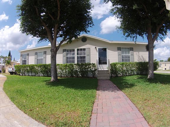 5th image of 630 NW 217th Way