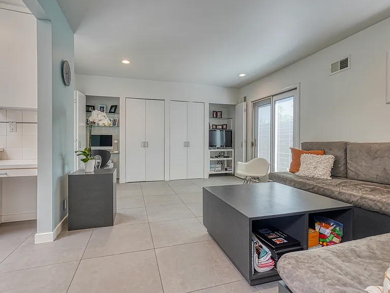1704 San Anselmo Ave — Photo 11
