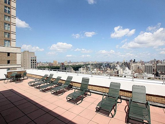 2nd image of 118 E 60th St APT 11-C