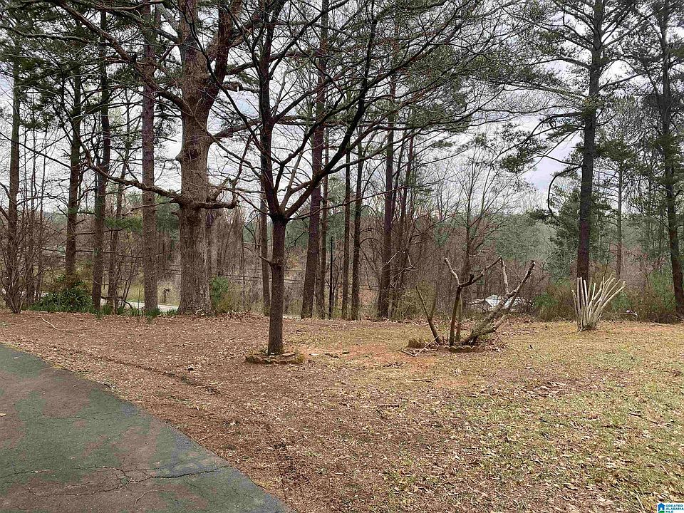 2nd image of 6210 Sunset Dr