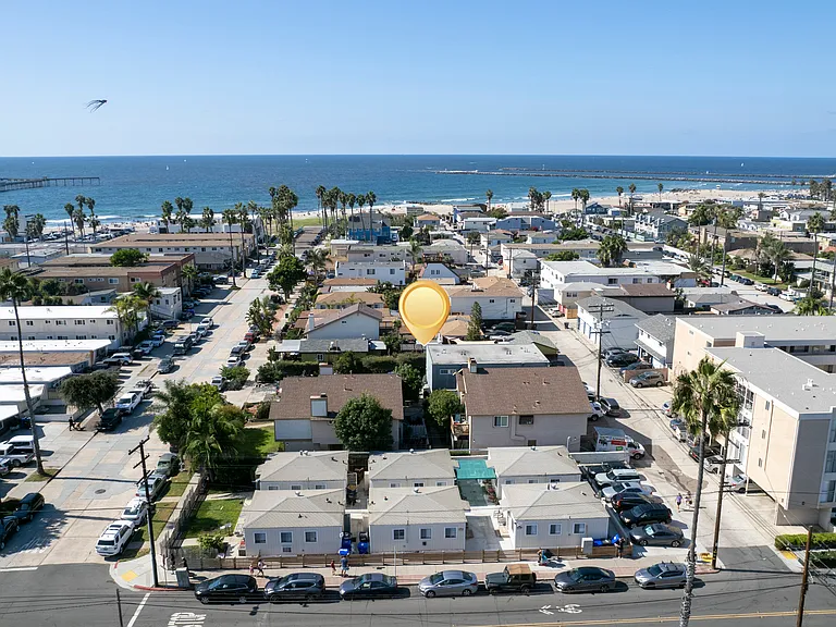 Ocean Beach Living | Modern 2Bd/2Ba | Laundry in-unit — Photo 2