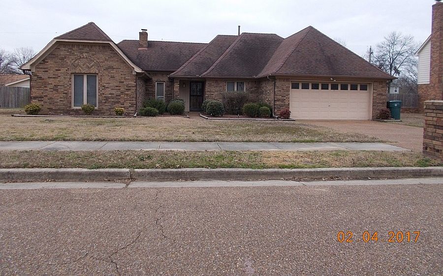1st image of 3963 Fern Valley Dr