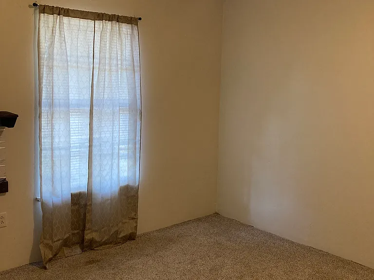 127 Raffet St #127 — Photo 7
