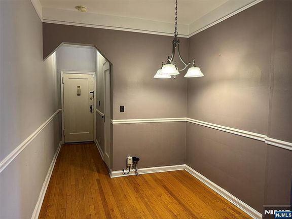 5th image of 985 Teaneck Road #3K