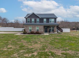 40 Ford Ln, Berea, KY 40403