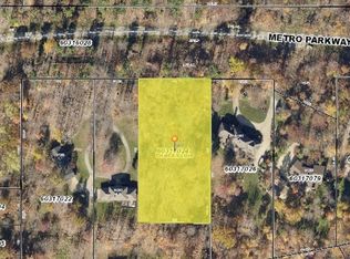 Parkway Dr, Brecksville, OH 44141