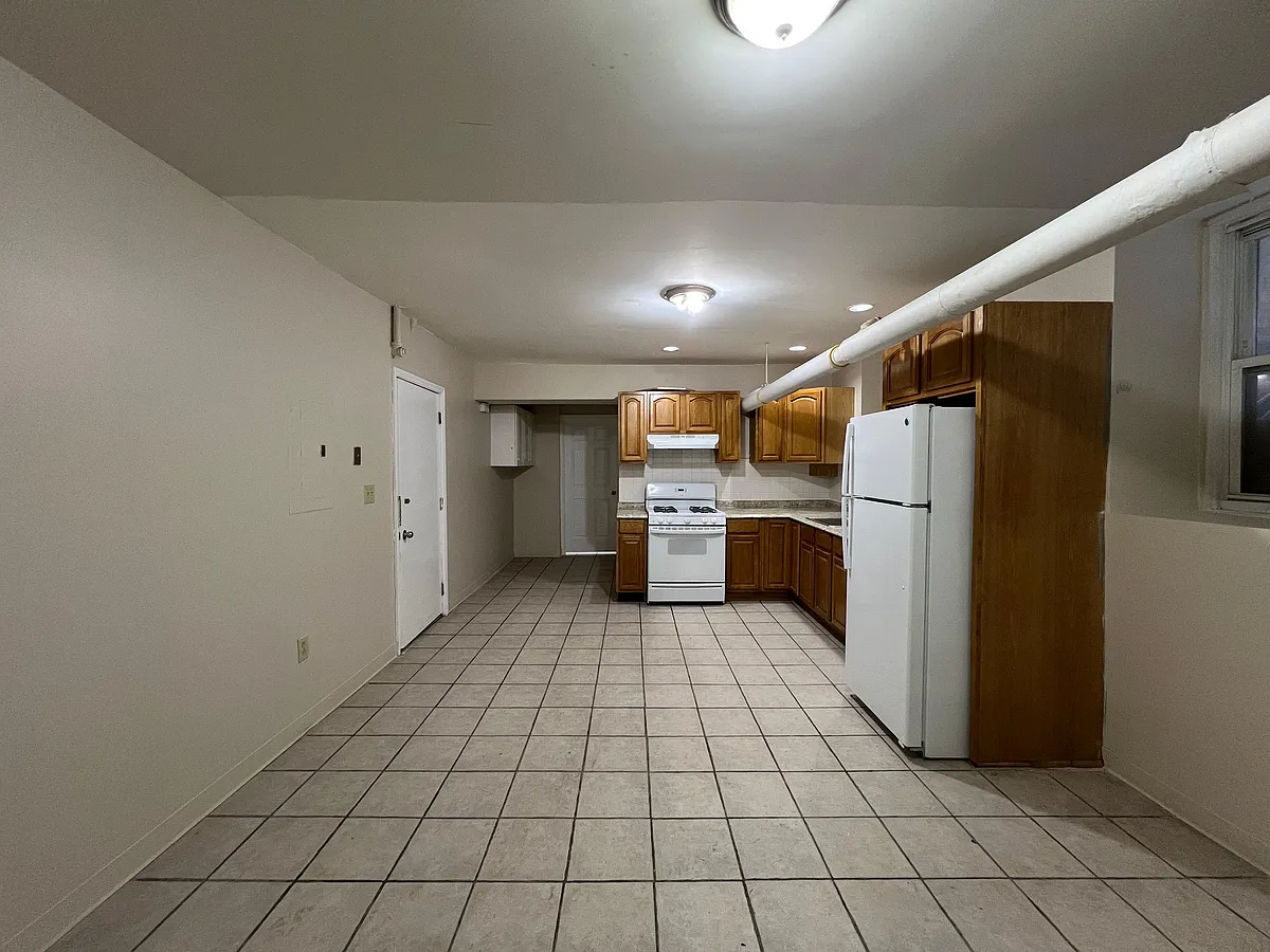 Building Photo - 161 Avenue C #B1L