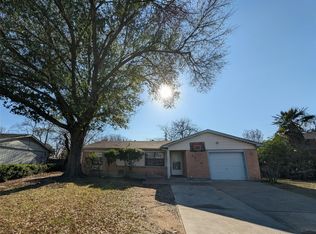 2514 Muret St, Irving, TX 75062