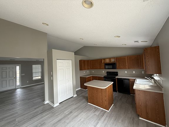5th image of 231 Kittiwake Ln