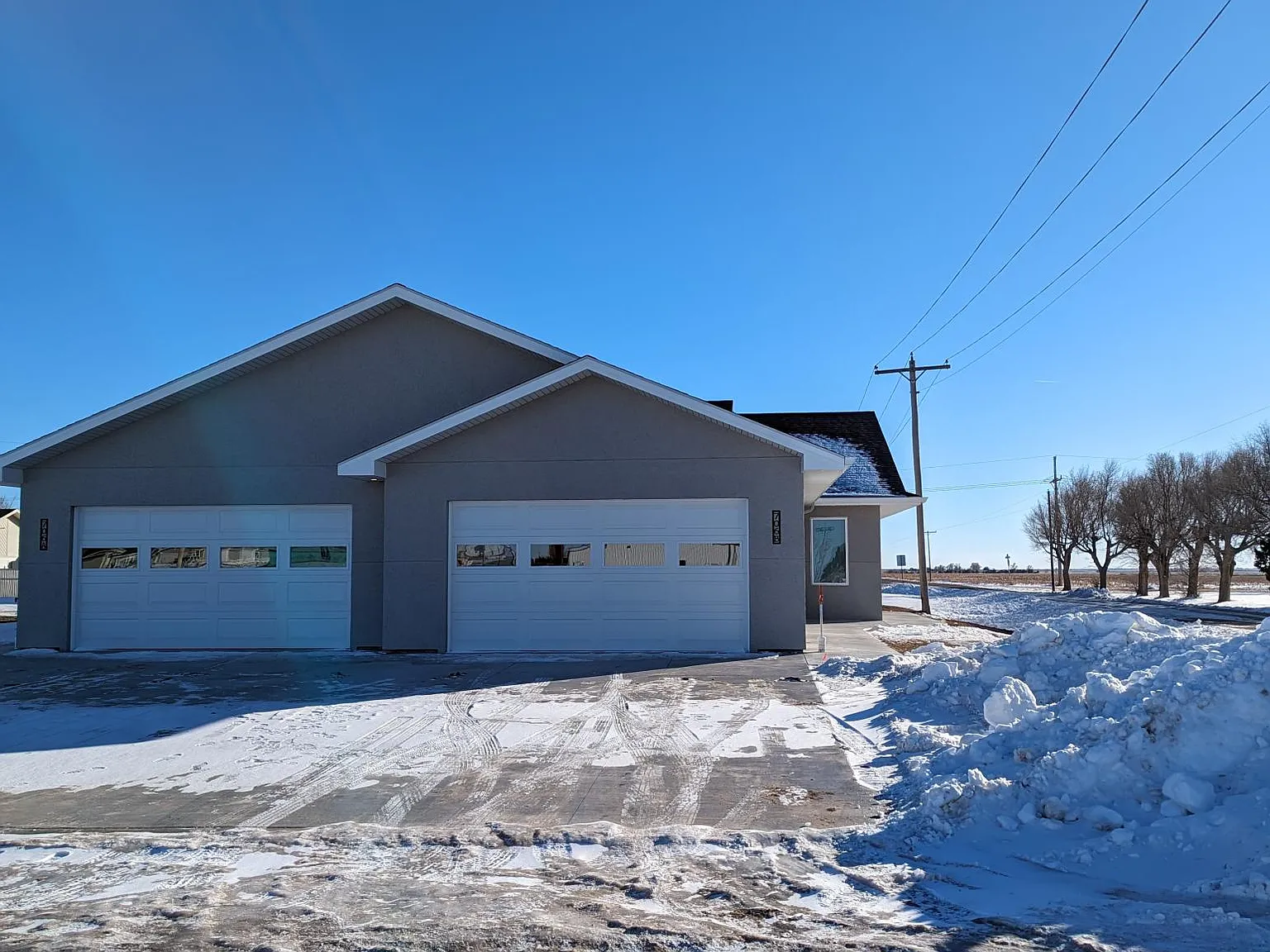 706 W Mesita St — Photo 1