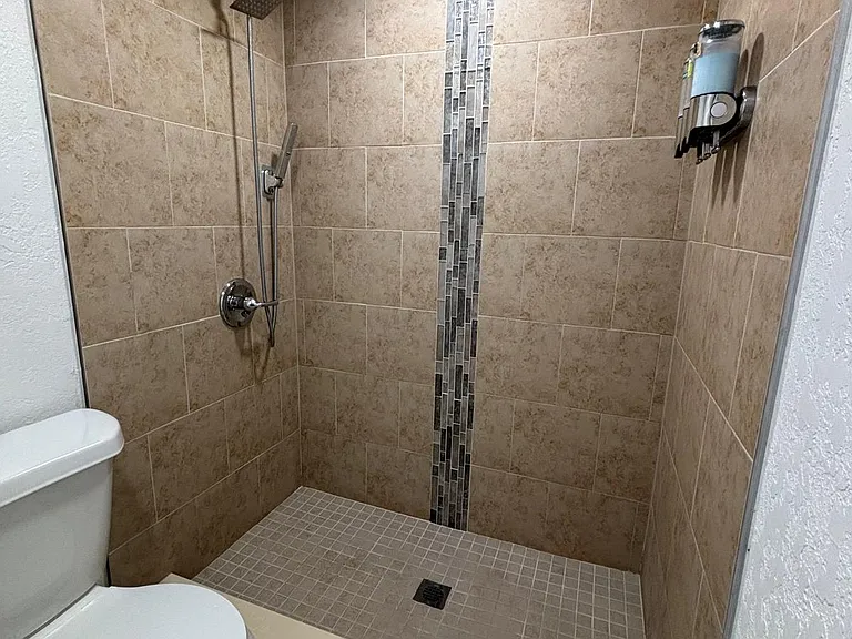 Skyview Dr — Photo 11