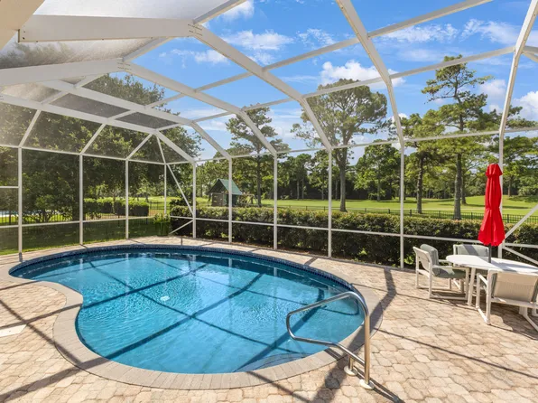 121 Country Club Dr W, Destin, FL 32541