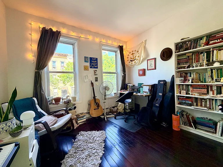 262 Irving Ave #2R — Photo 13