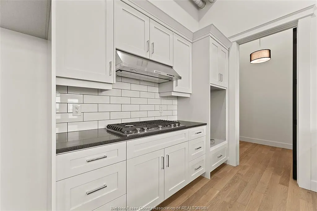 1 bed, 1.5 bath, 1385 sqft, $2,700 — Photo 4