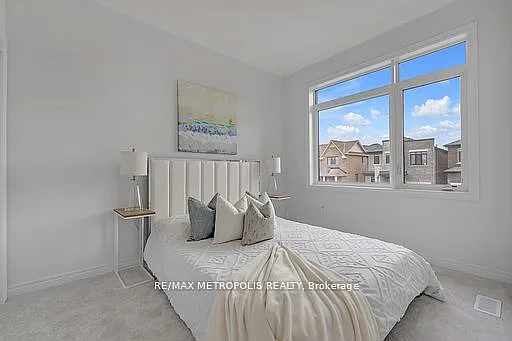 2048 Chris Mason St — Photo 4