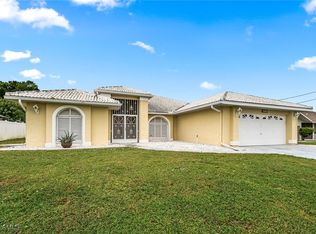 3918 SE 9th Ct, Cape Coral, FL 33904
