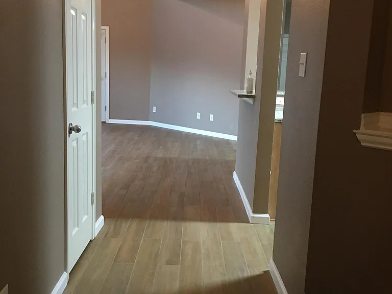 10215 Waterbury Dr — Photo 19