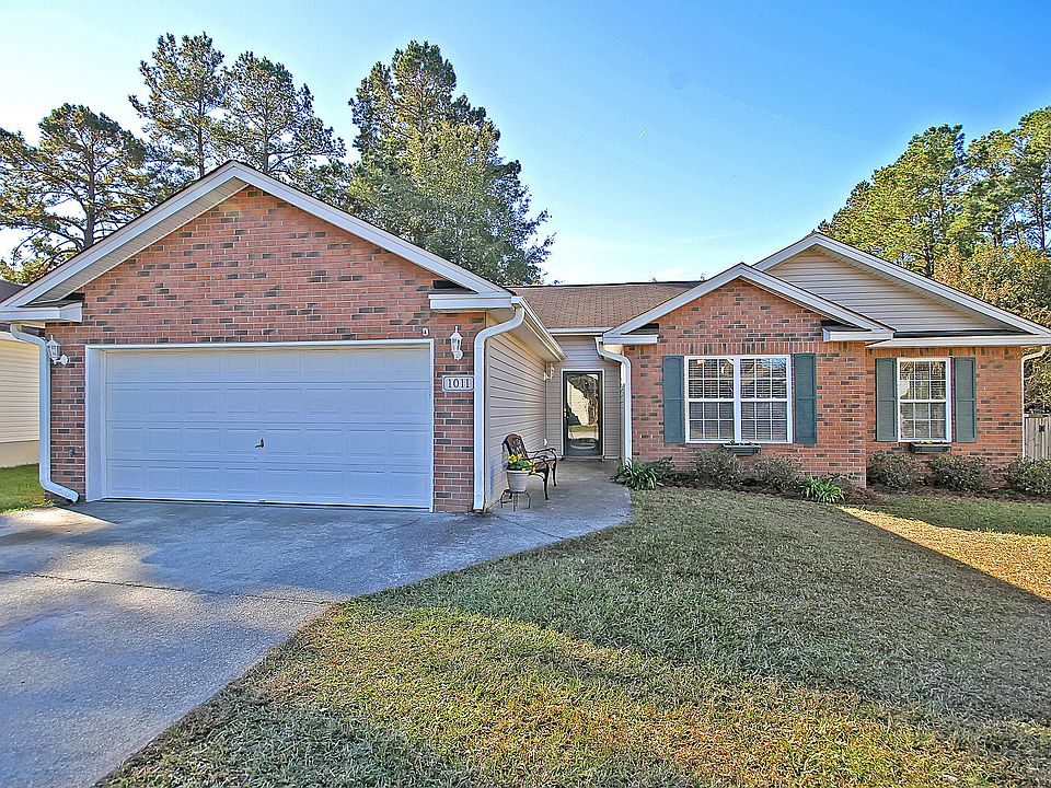 1st image of 1011 Cobblestone Blvd