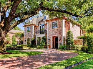 11617 Green Oaks St, Houston, TX 77024