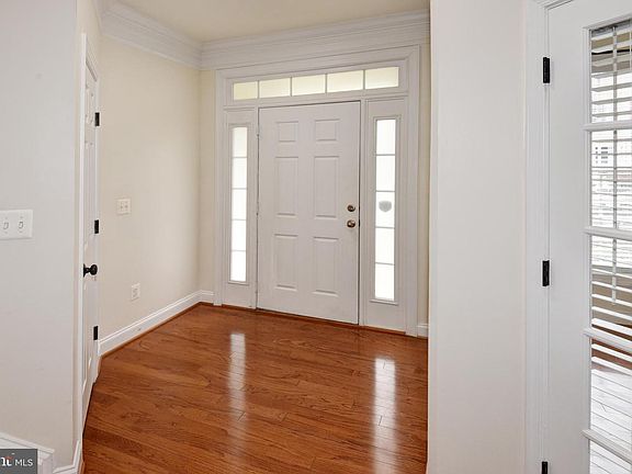 3rd image of 15918 Greymill Manor Dr