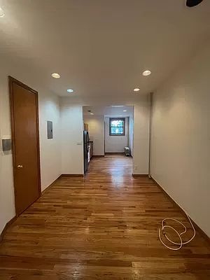 5th image of 346 14th St #2A