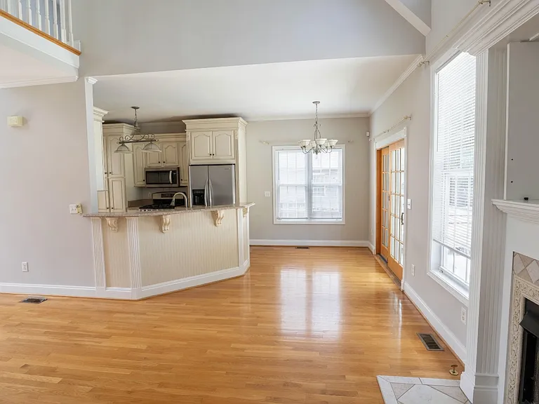 35 Belmont Dr — Photo 5