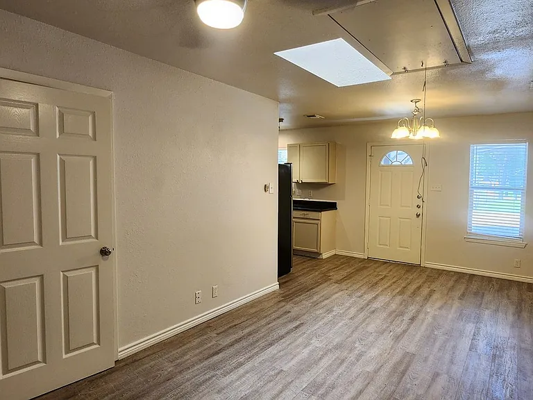 215 Eleanor Ave — Photo 20