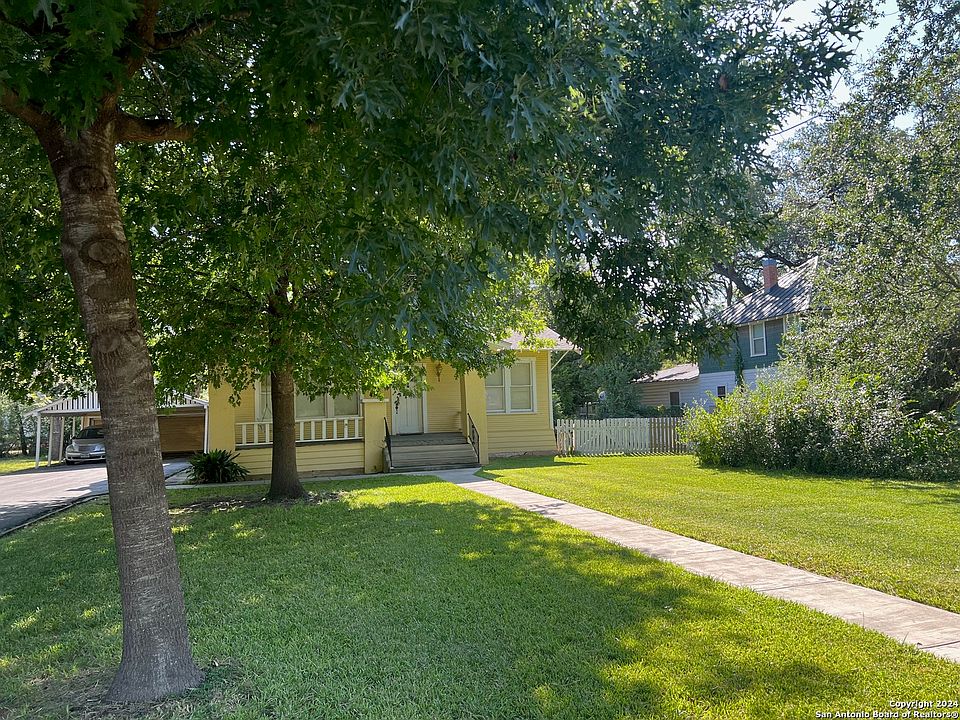 1st image of 422 N Park
