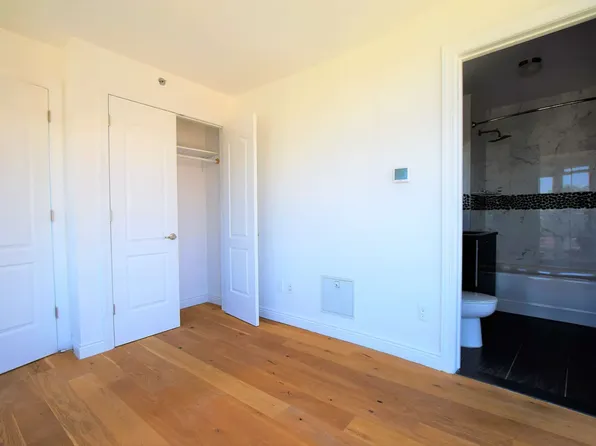 3440 Guider Avenue image 7 of 13